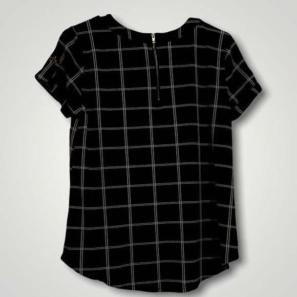 Sweet Wanderer Black And White Patterned Blouse - Picture 2 of 5